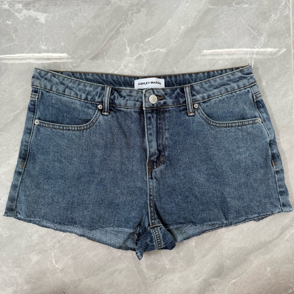 Women’s Ashley Mason Denim Jean Shorts Hearts Ribbon Bow Cottagecore Size 9 / 29 - Picture 2 of 16